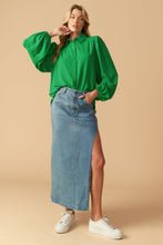 Load image into Gallery viewer, COMFORTABLE CHARM WOVEN TOP
