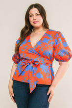 Load image into Gallery viewer, SIGN ME UP WOVEN TOP
