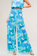 Load image into Gallery viewer, MARITIME MUSE WOVEN PLISSE TOP AND PANT SET
