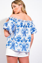 Load image into Gallery viewer, DIVIDE AND CONTOUR WOVEN TOP
