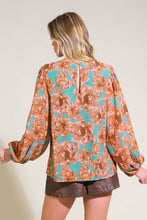 Load image into Gallery viewer, DELICATE HUE WOVEN TOP
