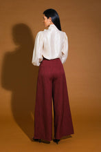 Load image into Gallery viewer, STUNNING  ASPECT WOVEN TOP
