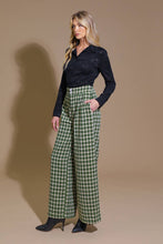 Load image into Gallery viewer, LOVELY PERSPECTIVE LACE TOP
