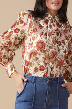 Load image into Gallery viewer, MEMORIES IN FOCUS WOVEN BLOUSE
