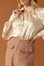 Load image into Gallery viewer, THE ART OF BALANCE WOVEN SATIN TOP
