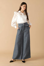 Load image into Gallery viewer, GIRL ON THE GO ORGANZA TOP
