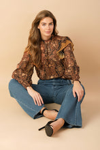 Load image into Gallery viewer, DREAM WEAVER WOVEN TOP
