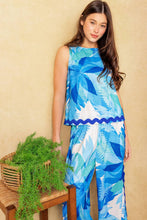 Load image into Gallery viewer, DAYS GO BY WOVEN TOP
