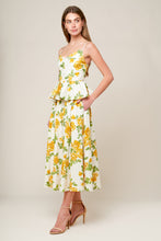 Load image into Gallery viewer, EVERY SUNDAY CREAM WOVEN TOP

