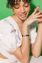 Load image into Gallery viewer, THE DAISY NEVER TAKE OFF BRACELET

