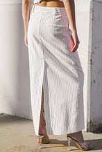 Load image into Gallery viewer, GET TO THE POINT WOVEN MIDI SKIRT
