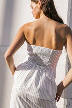 Load image into Gallery viewer, GET TO THE POINT WOVEN TOP
