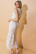 Load image into Gallery viewer, LOOK YOUR BEST WOVEN MIDI DRESS
