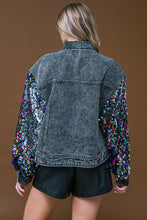 Load image into Gallery viewer, GOING THERE WASHED DENIM JACKET
