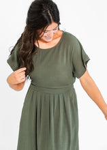 Load image into Gallery viewer, Cassia Midi Dress
