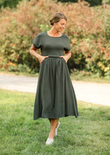 Load image into Gallery viewer, Cassia Midi Dress
