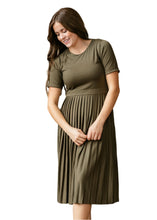 Load image into Gallery viewer, Emersyn Pleated Midi Dress
