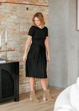 Load image into Gallery viewer, Emersyn Pleated Midi Dress
