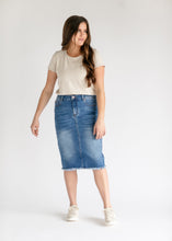 Load image into Gallery viewer, Essential Crew Basic Tee
