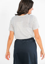 Load image into Gallery viewer, Essential Linen Short Sleeve Tee
