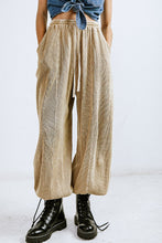 Load image into Gallery viewer, A CHILL MOMENT JOGGER PANTS
