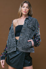 Load image into Gallery viewer, GOING THERE WASHED DENIM JACKET
