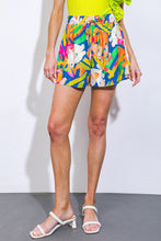 Load image into Gallery viewer, CHICAGO SKYLINE WOVEN SHORTS
