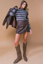 Load image into Gallery viewer, DELUXE DESIRE SWEATER TOP
