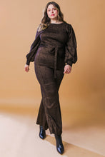 Load image into Gallery viewer, STUNNING STANCE METALLIC SWEATER TUNIN AND PANT SET
