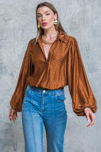 Load image into Gallery viewer, REGAL ROMANCE WOVEN TOP
