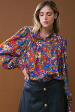 Load image into Gallery viewer, IMPRESSIVE BLOSSOM WOVEN TOP
