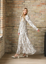 Load image into Gallery viewer, Gia Long Sleeve Maxi Dress
