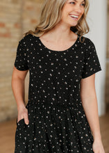 Load image into Gallery viewer, Jenna Floral Knit Short Sleeve Tiered Midi Dress
