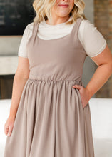 Load image into Gallery viewer, Laken Midi Dress
