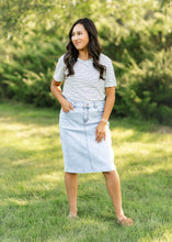 Load image into Gallery viewer, Maelia Distressed Denim Midi Skirt
