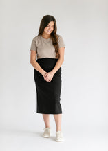Load image into Gallery viewer, Quinn Midi Skirt 31 Inch
