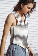 Load image into Gallery viewer, PRETTY ON POINT KNIT VEST
