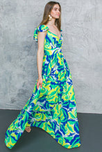 Load image into Gallery viewer, KEEP LOOKING FLORAL WOVEN MAXI DRESS
