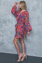 Load image into Gallery viewer, PICKING DAISIES PLUM WOVEN MINI DRESS
