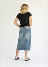Load image into Gallery viewer, Skylar Button Front Midi Skirt
