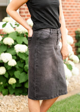 Load image into Gallery viewer, Tiffany Black Denim Midi Skirt
