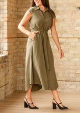 Load image into Gallery viewer, Willow Linen Midi Dress
